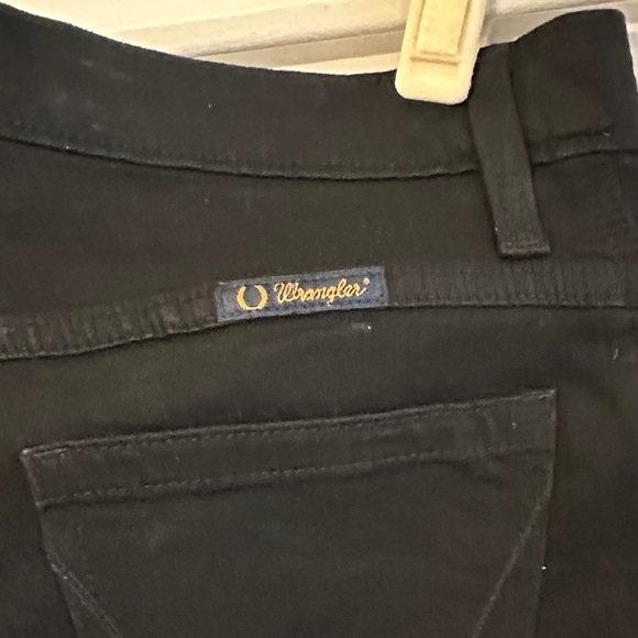 Wrangler Willow Black Denim - Picture 4 of 7